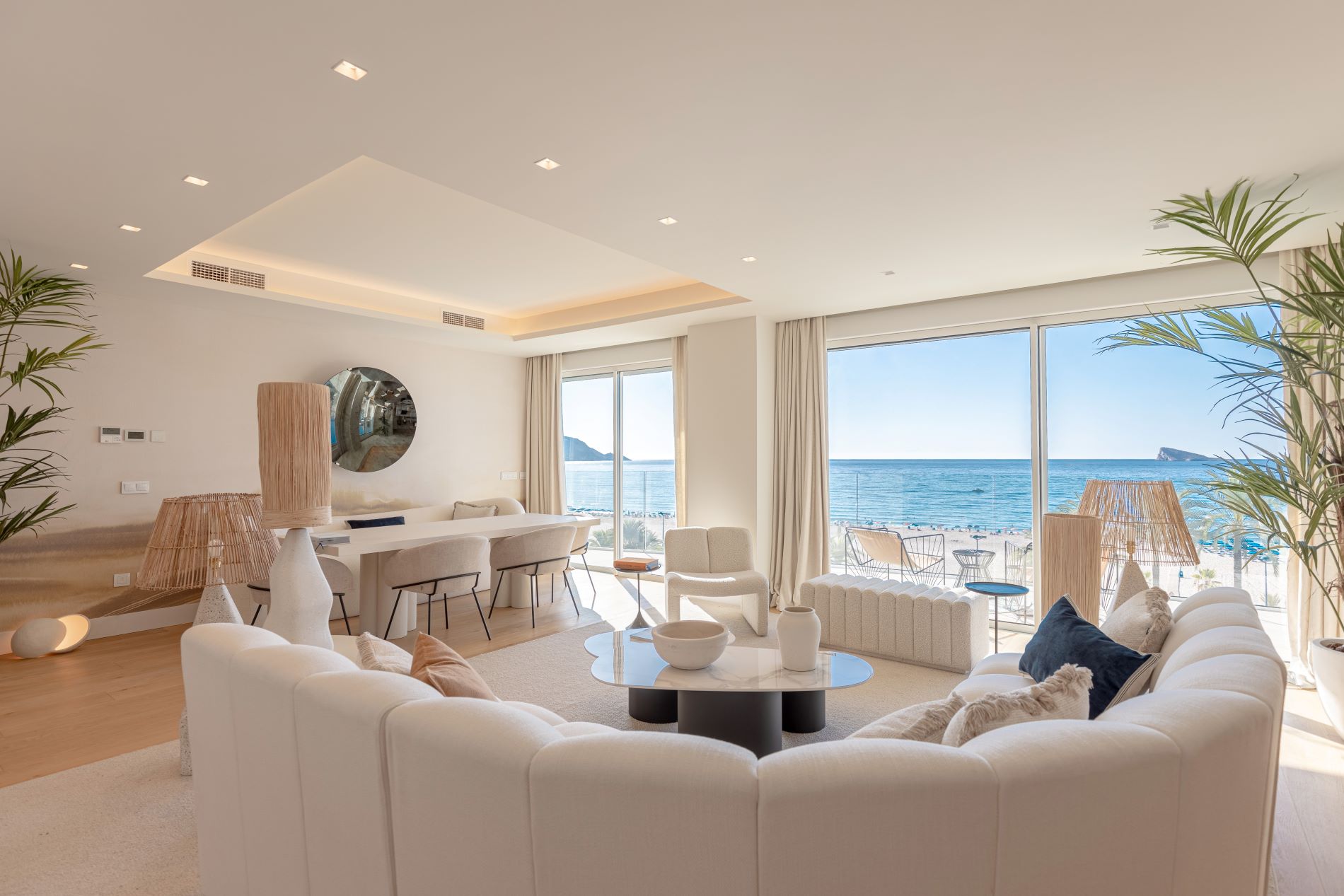 Luxury 2 bedroom apartment on the first line of Poniente beach in Benidorm