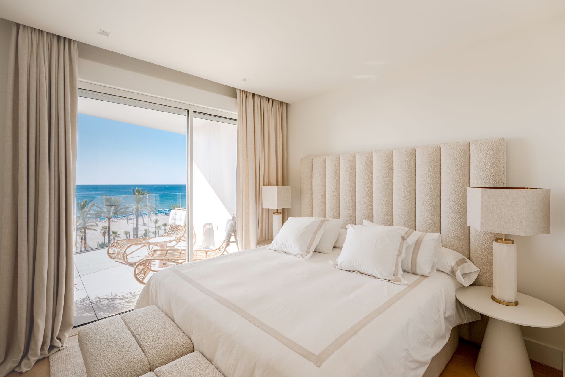 Luxury 2 bedroom apartment on the first line of Poniente beach in Benidorm
