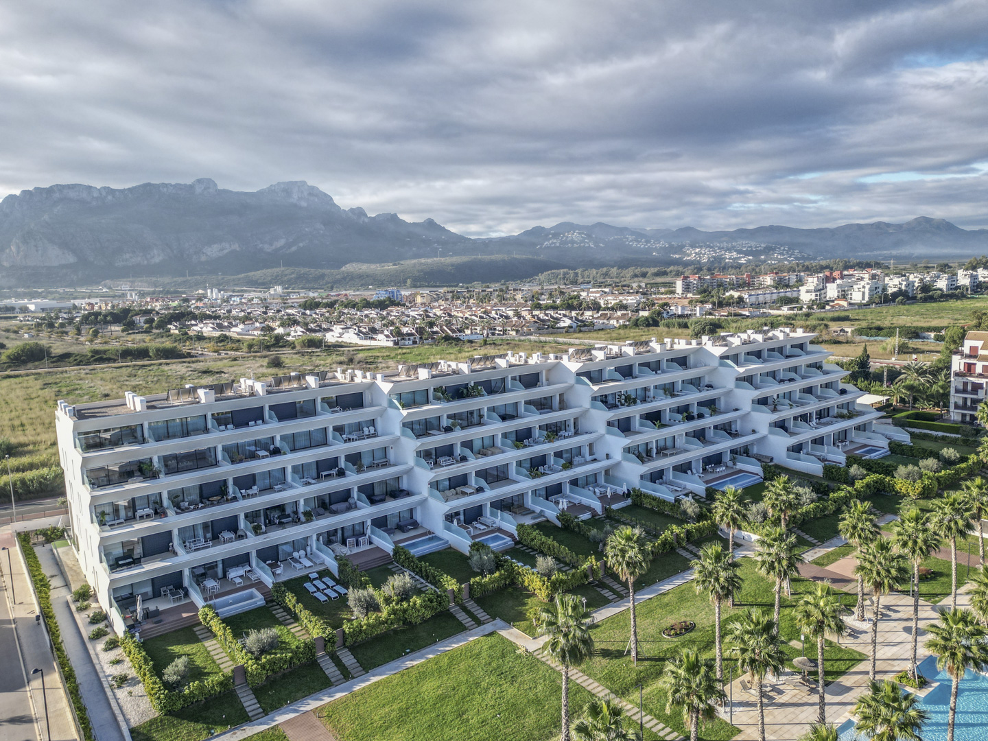 Ático de Lujo en Primera Línea de Playa en Denia
